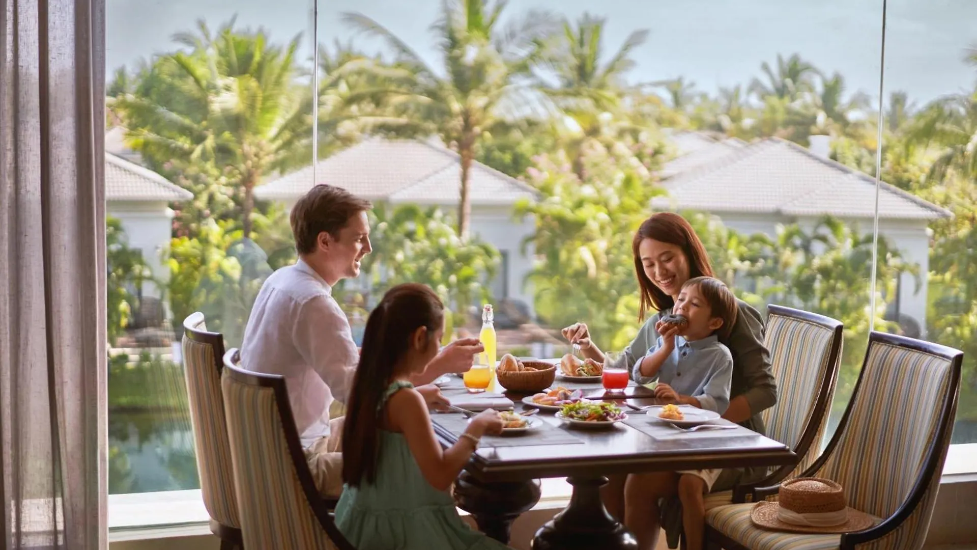 Danang Marriott Resort & Spa, Non Nuoc Beach Villas 5*, Da Nang
