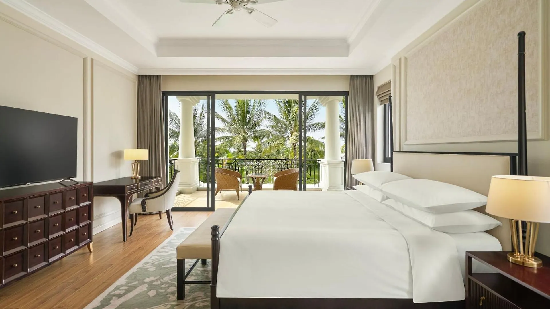 Danang Marriott Resort & Spa, Non Nuoc Beach Villas 5*, Da Nang