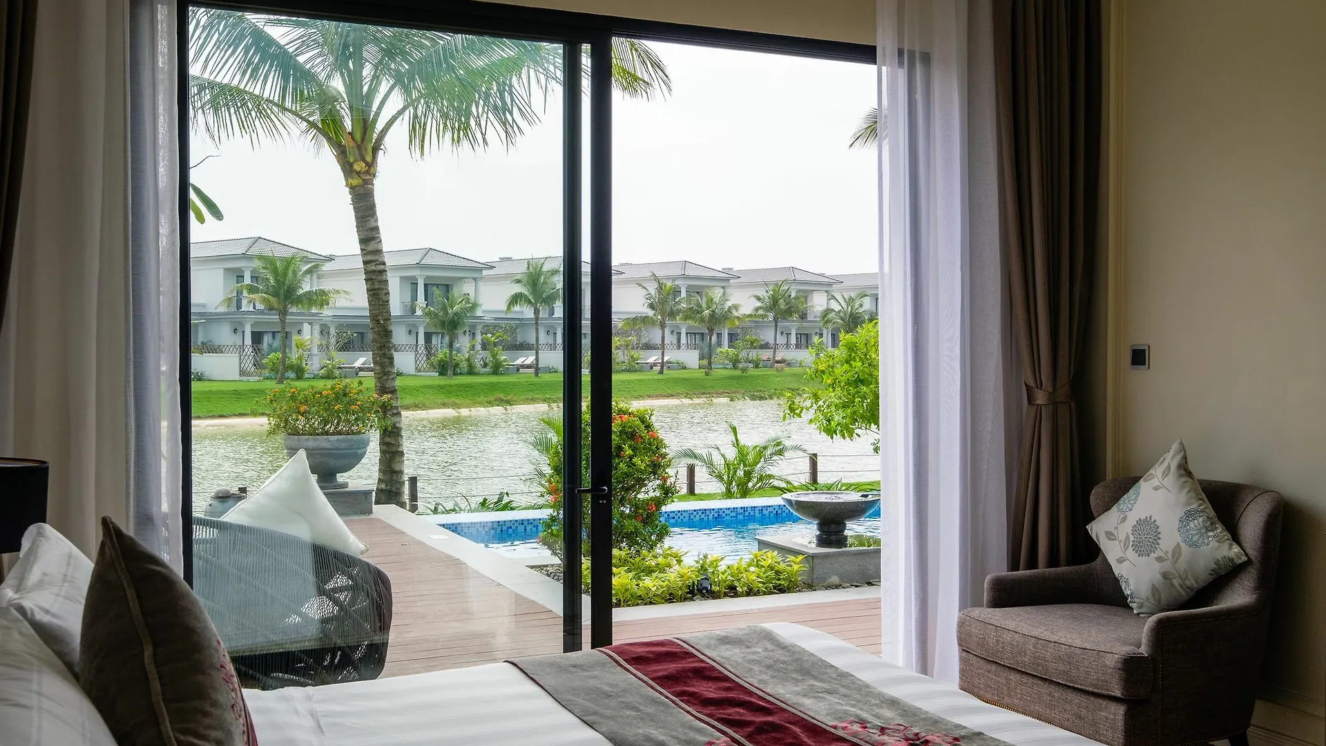 Danang Marriott Resort & Spa, Non Nuoc Beach Villas 5*, Da Nang